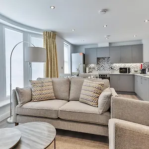 Finest Retreats - 13 Belle House - 3 Apartment Filey